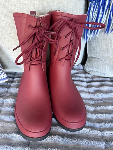 Bogs bloom red - red, rubber