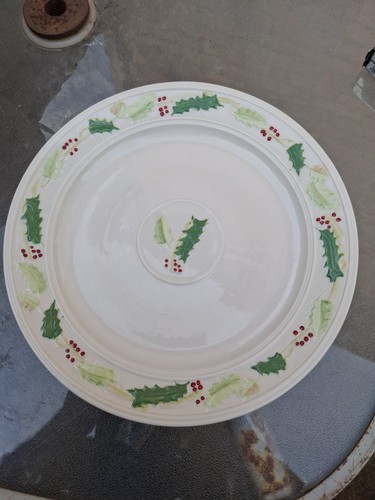 Irish belleek holly pattern - holly,