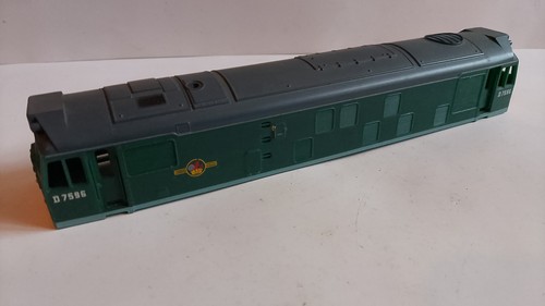 Hornby class 25 - oo, d7596