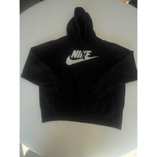 Nike Sportswear Futura Logo