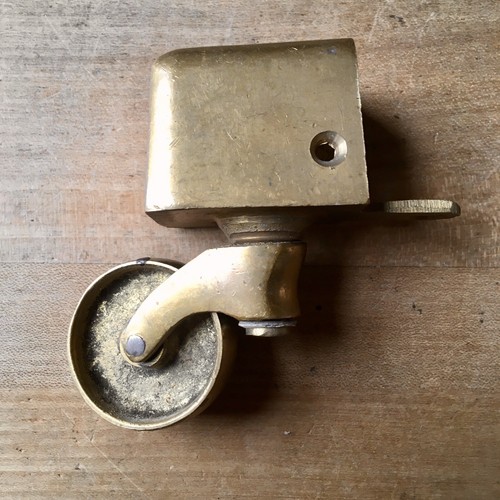 Single large solid brass - single,