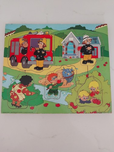 Vintage fireman sam - fireman,