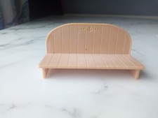 SYLVANIAN FAMILIES - SEASIDE RESTAURANT SPARES - PALE BROWN BENCH