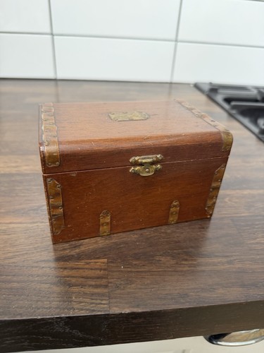 Vintage wooden music box - vintage,