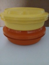 Tupperware Vintage Retro - 2 Round Storage Containers