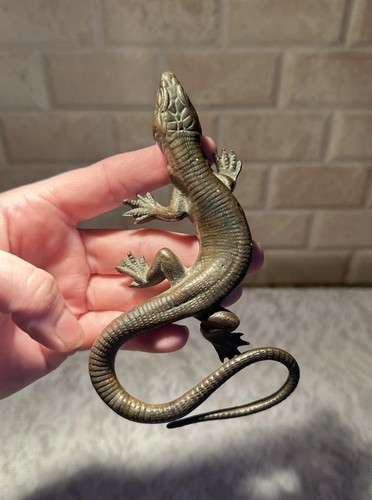 Vintage solid bronze lizard - vintage,