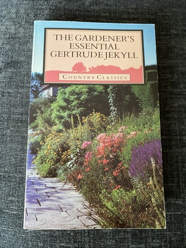 The gardener essential - the,