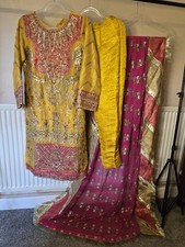 Indian Pakistan Suit Mehndi