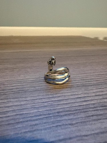 Silver snake ring