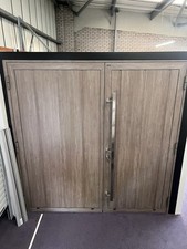 Wisniowski Sheffield Oak Insulated Side Hinged With Long Bar Handle
