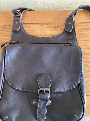 Fat face leather cross - fat,