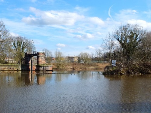 Photo 6x4 weir the river - on,