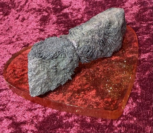 Genuine live lodestone chunk - genuine, live-lodestone