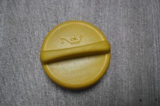 90412508  A GENUINE VAUXHALL CORSA D AND E  ENGINE OIL FILLER CAP PETROL ENGINES
