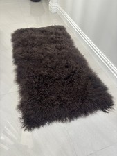 COSY BROWN 60cm x 120cm REAL