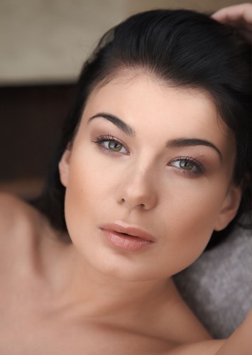 U324 busty erotic - u324, model
