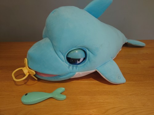 Blu the baby dolphin - baby,