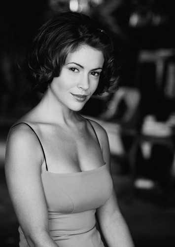 Alyssa milano 5 - alyssa,
