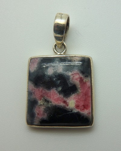 Tugtupite stone crystal - tugtupite,