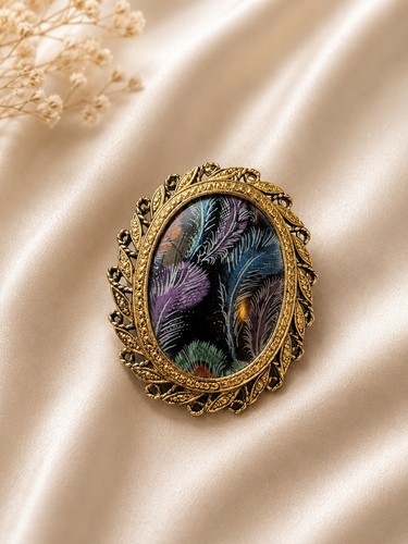 Vintage gold tone feather - gold, art