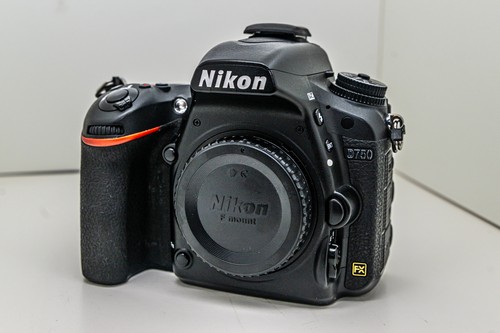 Nikon d750 3mp dslr - nikon,