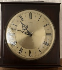 Vintage Mahogany METAMEC