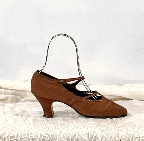 Vintage 20s heels brown fabric - heels,