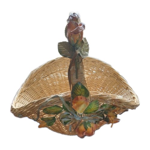 Decorated rattan foraging - rattan, trug