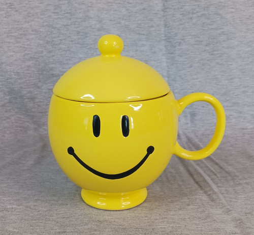 Smiley face mug yellow smile - face,
