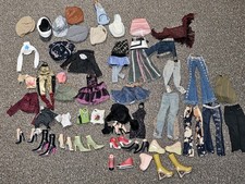 Bratz Random Clothes And Shoes