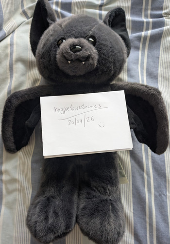 Build bear bat posable - build,