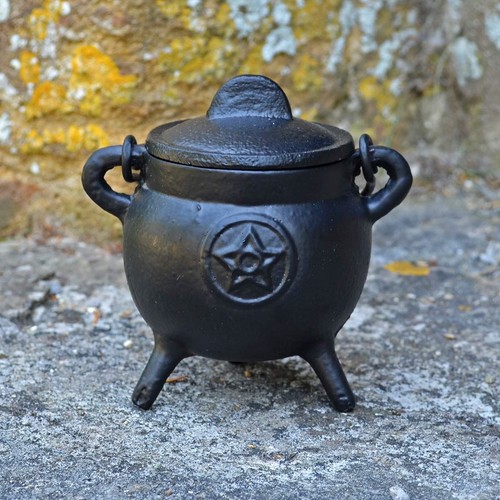 Small cast iron cauldron - small,