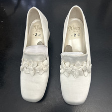 4 Pairs Of Satin Floral Tab