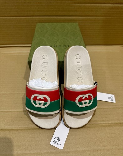 Gucci logo slides rubber - gucci,