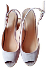 Size 5 Women's Platform Wedge Nude Sandals Faux Suede Peacocks