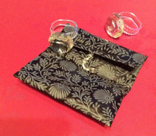 Diamond Napkin Rings Pair Faceted Acrylic Serviette Rings Pretty Fabric Pouch