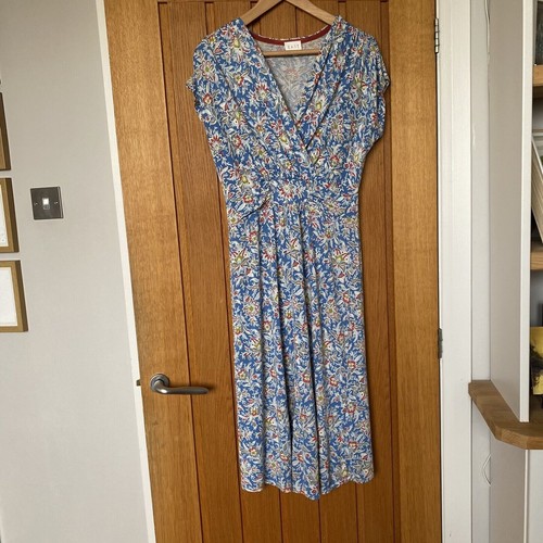 East wrap style - midi, dress