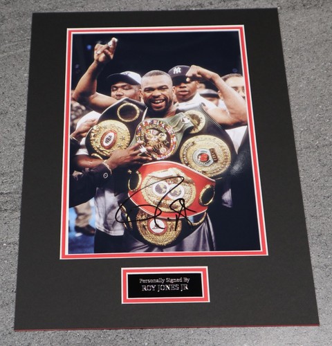 Roy jones hand - hand, photo