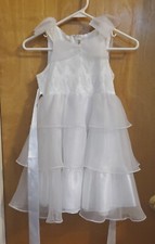 GIRLS WHITE COMMUNION/FLOWER