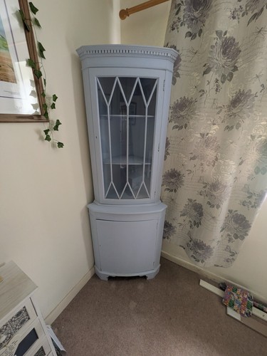 Corner display cabinet - display,