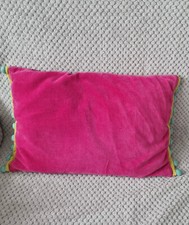 MARKS AND SPENCER CUSHION AND