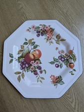 Johnson brothers Fresh fruit dinner plates 26cm/10 1/8" superb condition 