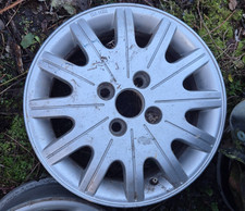 FORD FOCUS MK1 GHIA 15 INCH