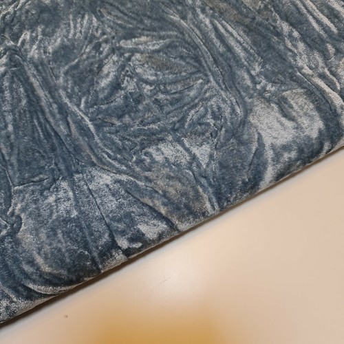 Premium crushed velvet fabric - crushed,