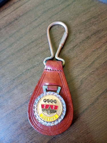 Ford cortina 1970s - ford, keychain