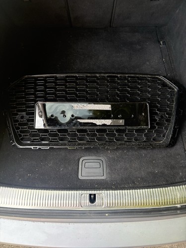 Audi grille gloss - gloss, black