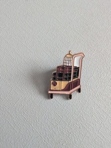 Hogwarts trolley harry potter - hogwarts,