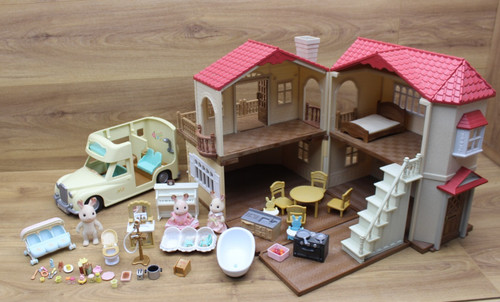Sylvanian families red roof - red,