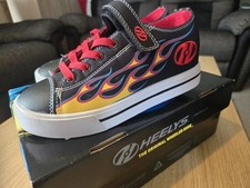 Heelys Kids Roller Shoes UK2 Boys Black Red Flames Wheeled Trainers FLT-FPL