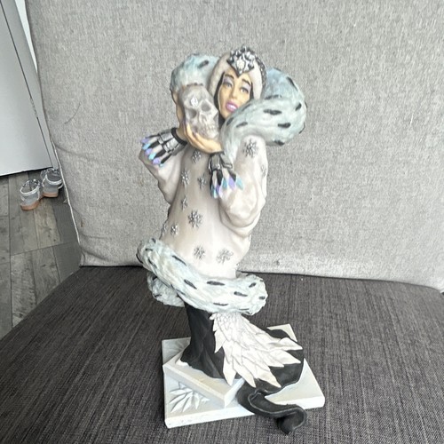 Enchantica tuatara the winter - the,